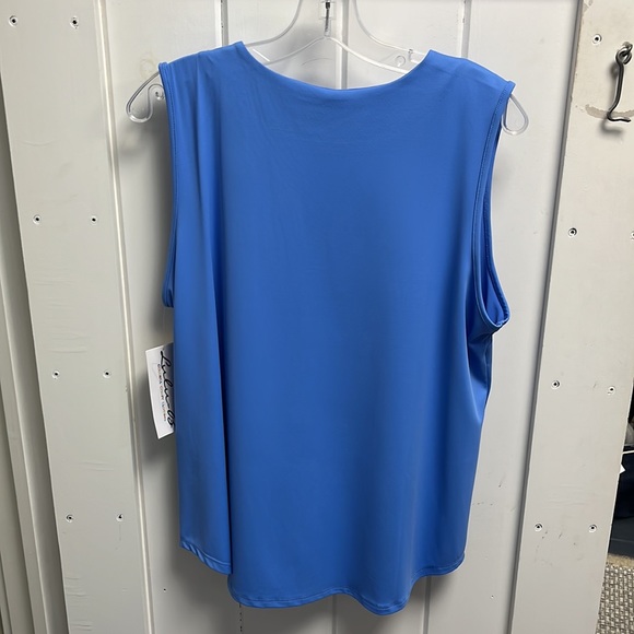 NWT  Lulu-B split neck tank top in solid blue/peri. Upf 50+ - Picture 3 of 5